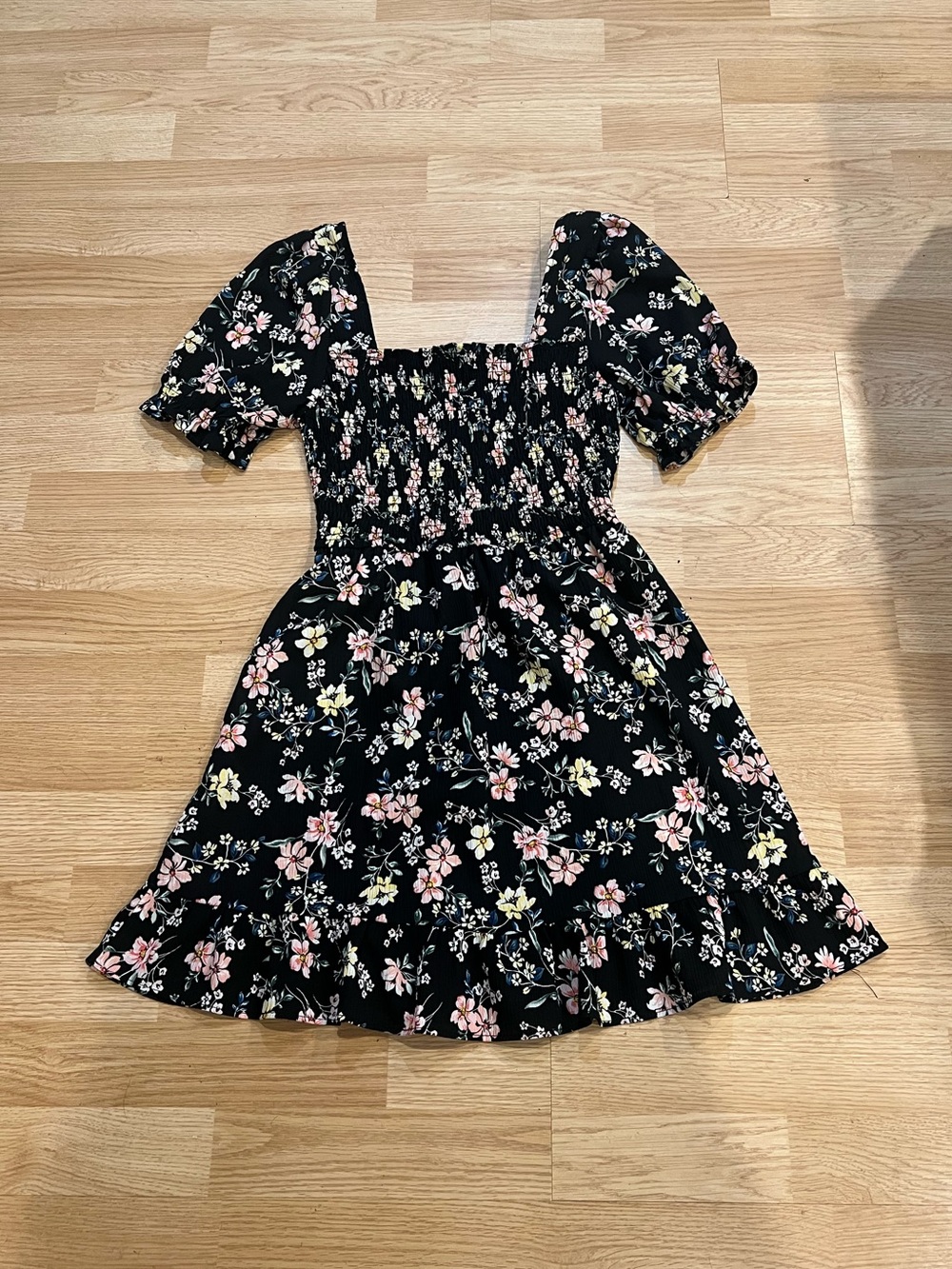 Floral Puff-Sleeve Black Dress
